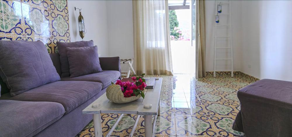 Mari Del Sud Resort فولكانو المظهر الخارجي الصورة