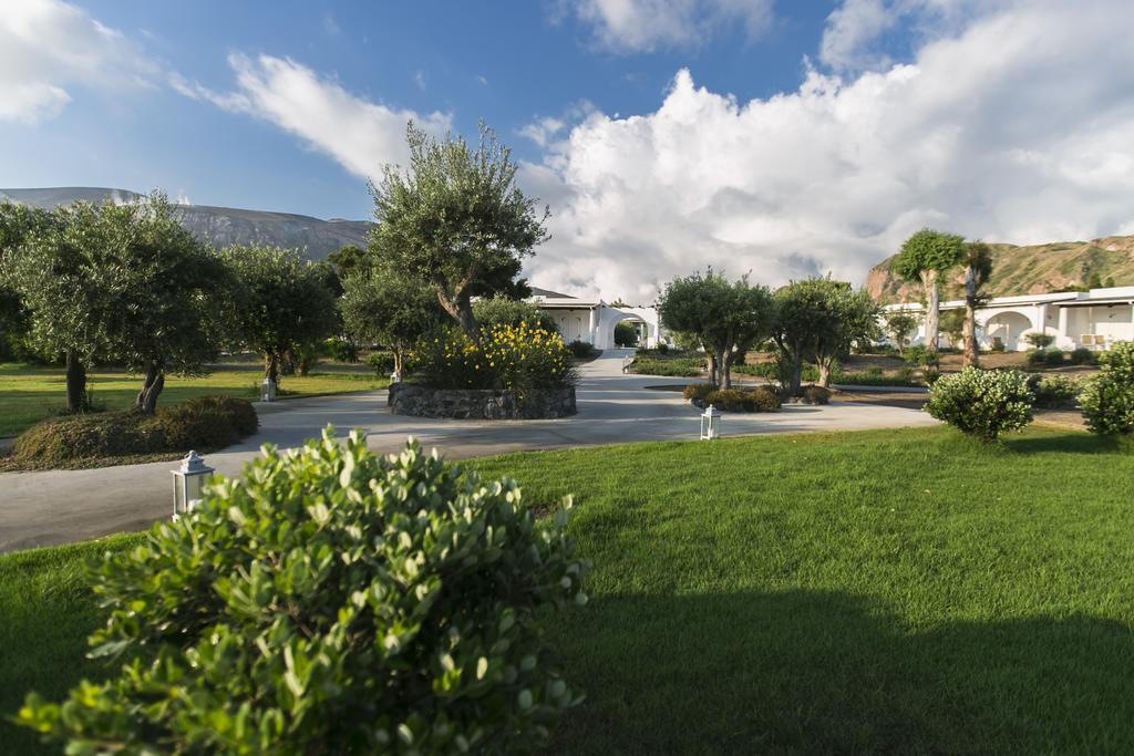 Mari Del Sud Resort فولكانو المظهر الخارجي الصورة